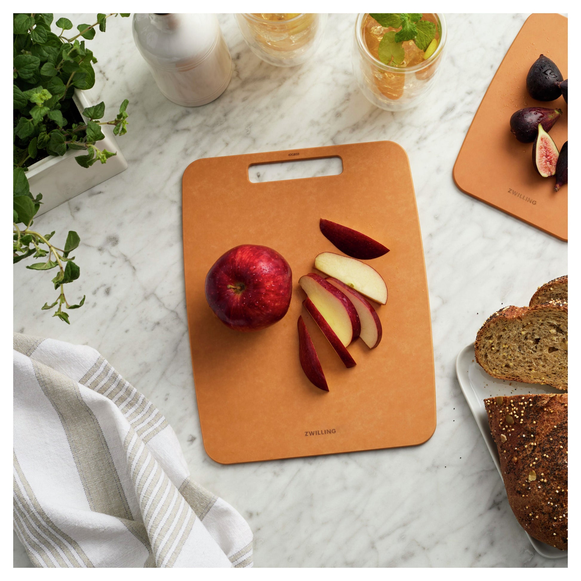 ZWILLING Cutting Board 29 cm x 23 cm Fibre Wood-n/a-DECOROLALA