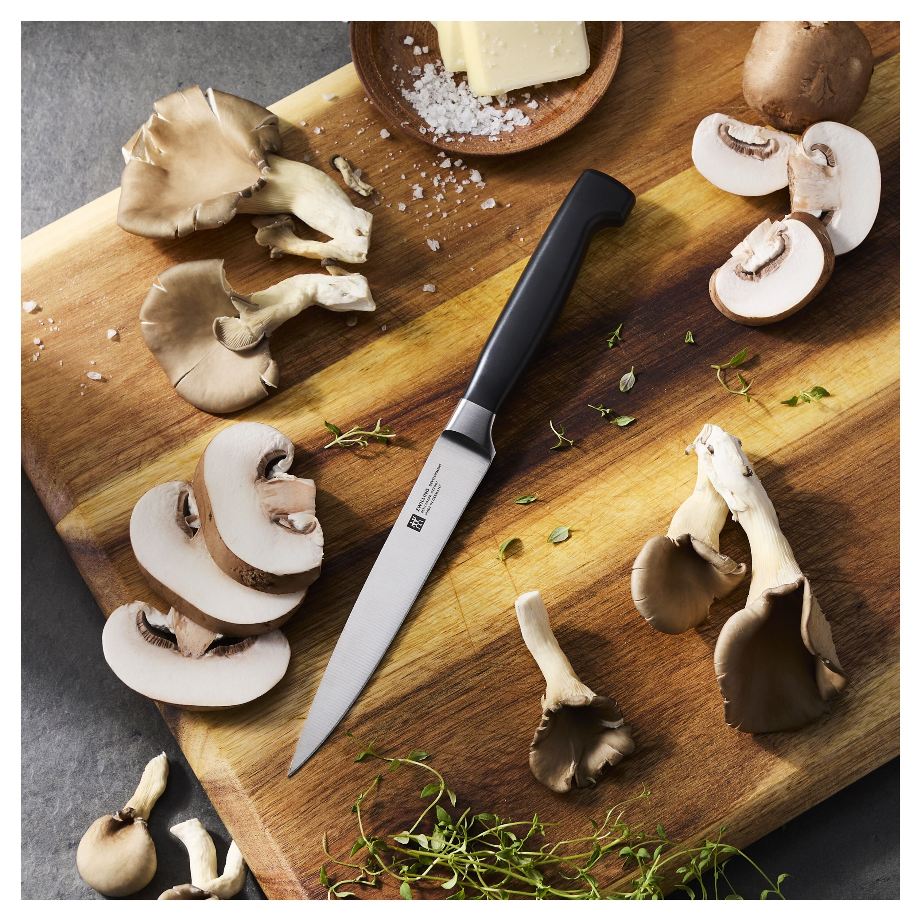 ZWILLING **** Four Star 5 inch Utility Knife-n/a-DECOROLALA