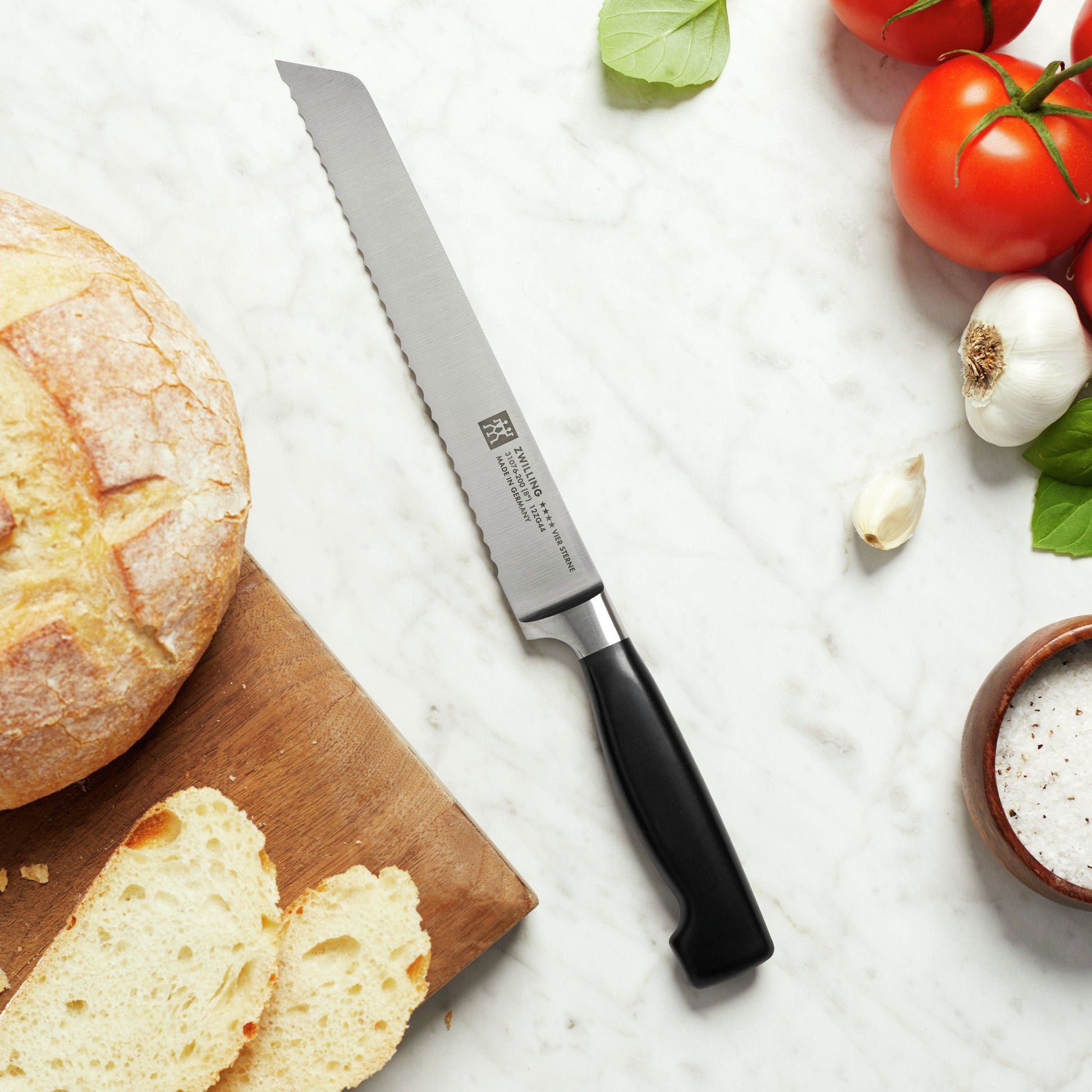 ZWILLING Four Star 8" Bread Knife Serrated-Bread Knife-DECOROLALA