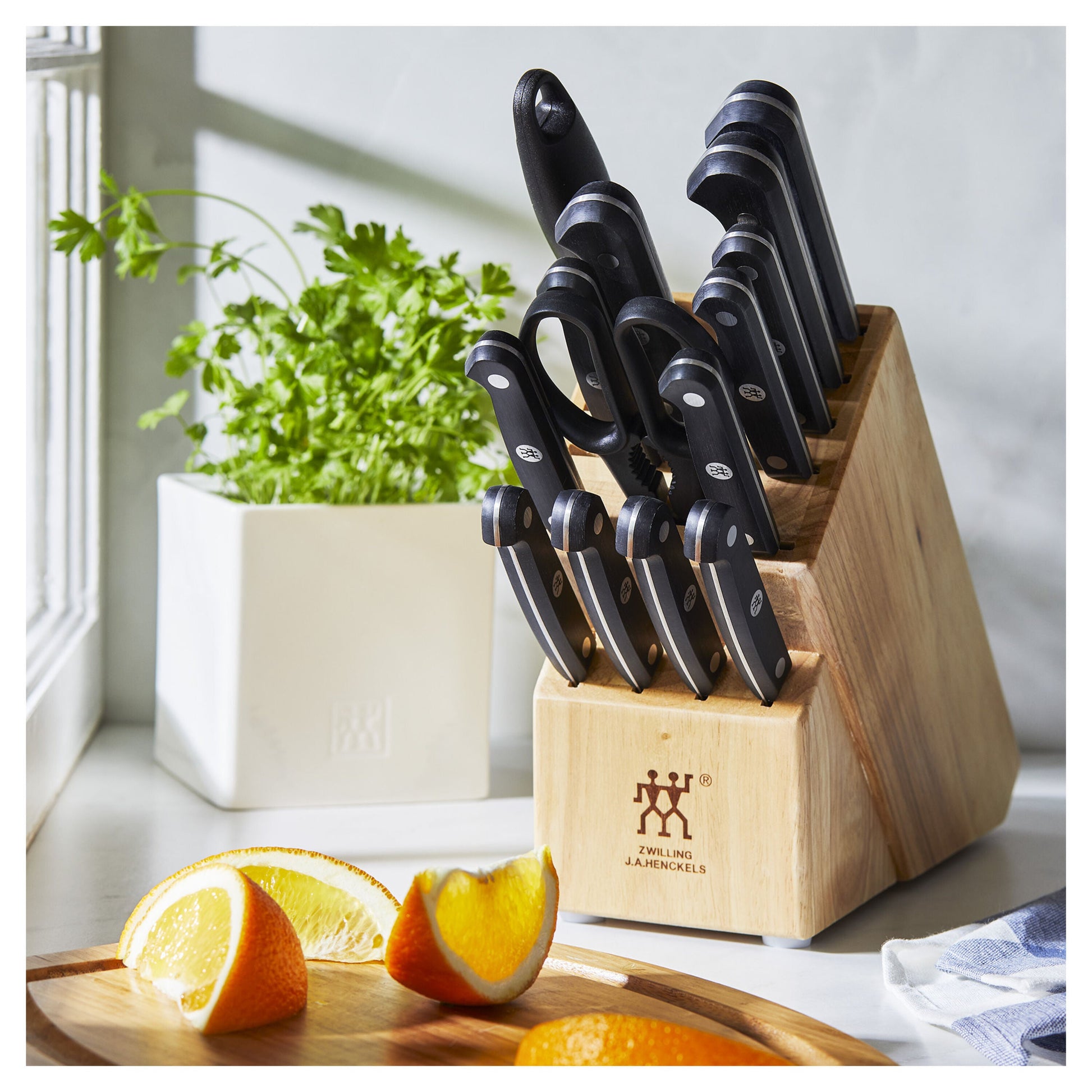 ZWILLING Gourmet 14-Piece Knife Block Set-DECOROLALA