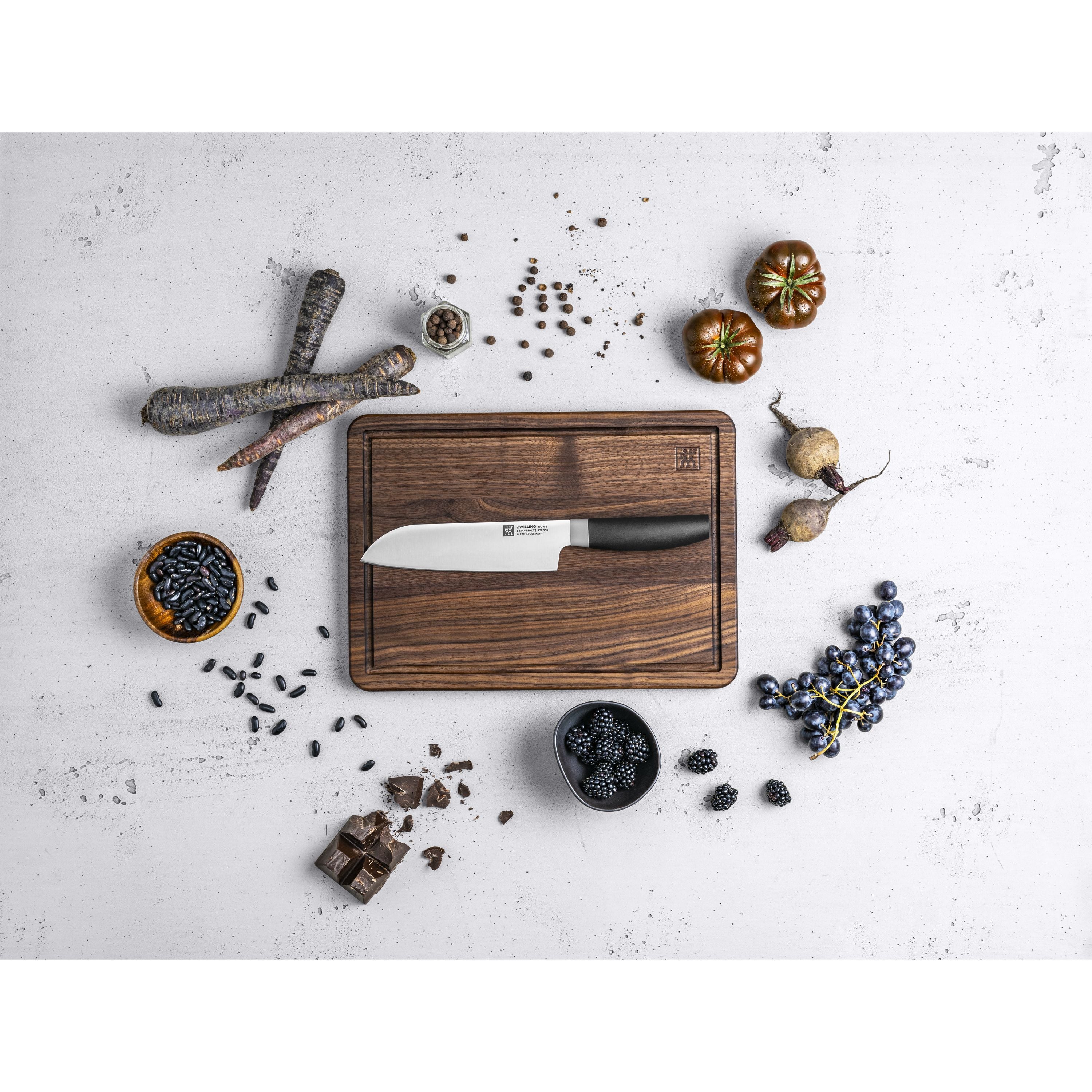 ZWILLING Now S 7 inch Santoku, Black (Visual Imperfections - B Stock)-Santoku Knife-DECOROLALA
