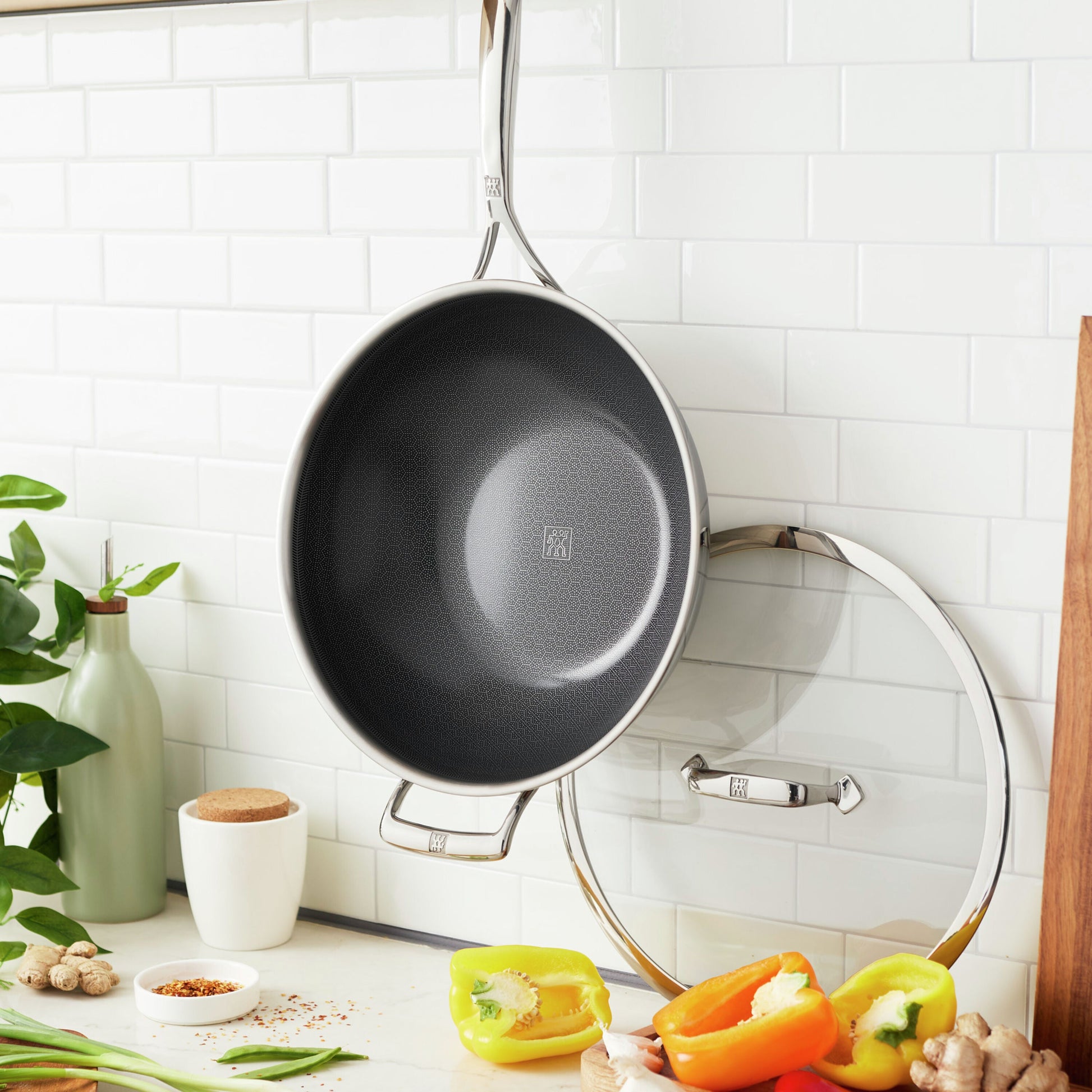 ZWILLING Peak 30cm Wok 18/10 Stainless Steel-DECOROLALA