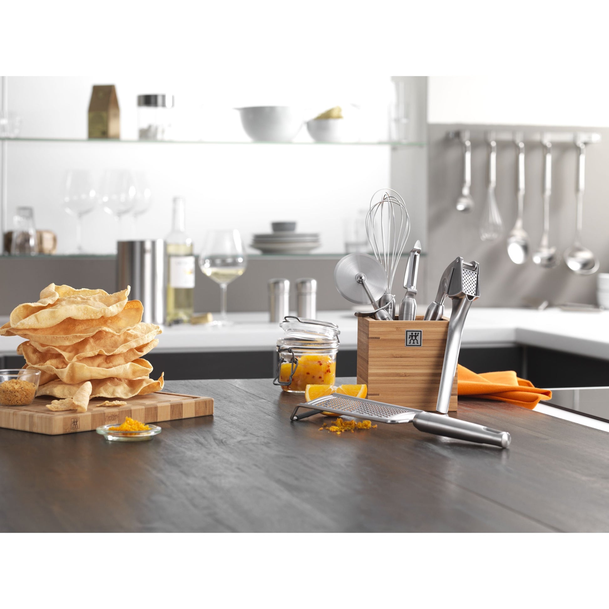 ZWILLING Pro 26 cm 18/10 Stainless Steel Tongs, Silver-Tong-DECOROLALA