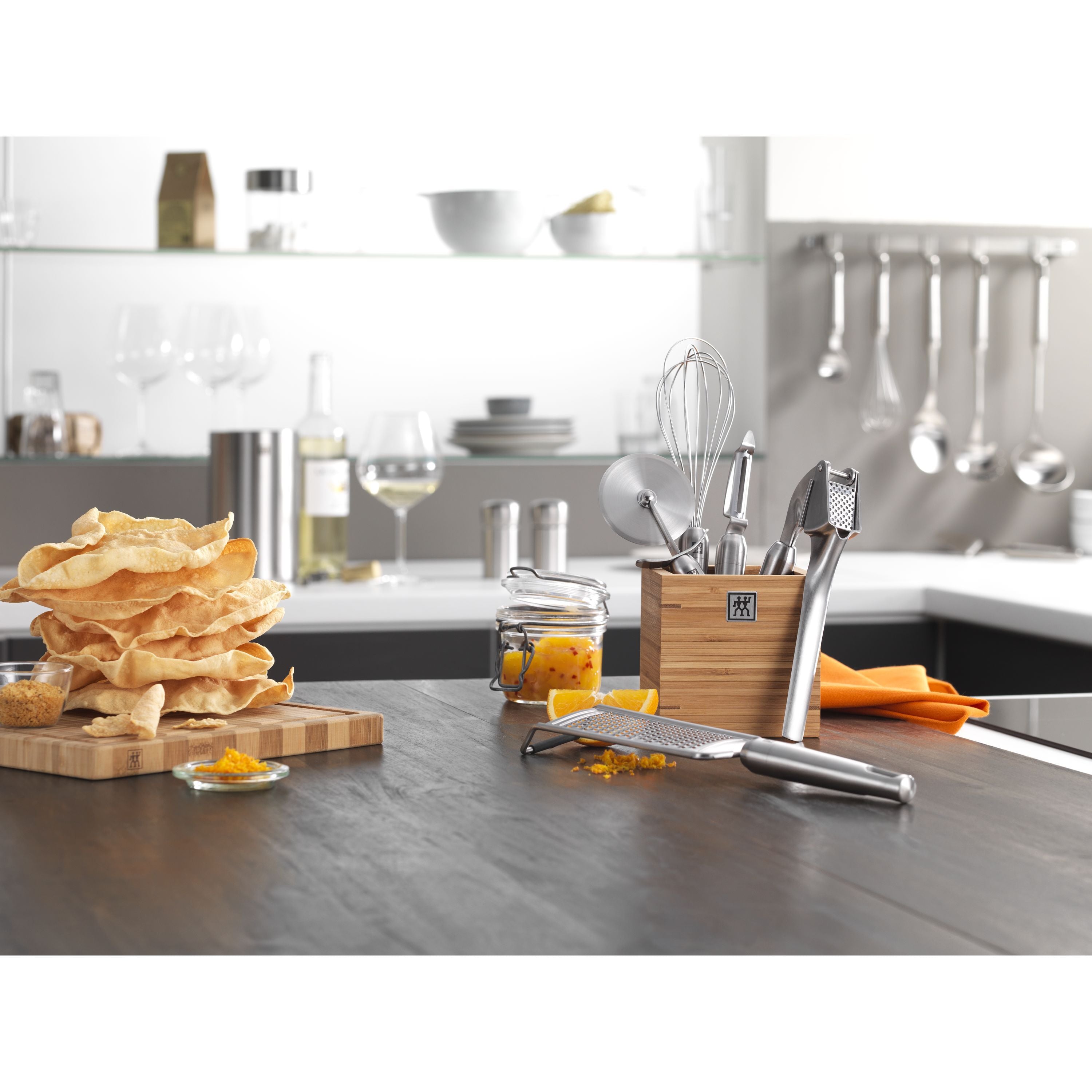 ZWILLING Pro 26 cm 18/10 Stainless Steel Tongs, Silver-Tong-DECOROLALA