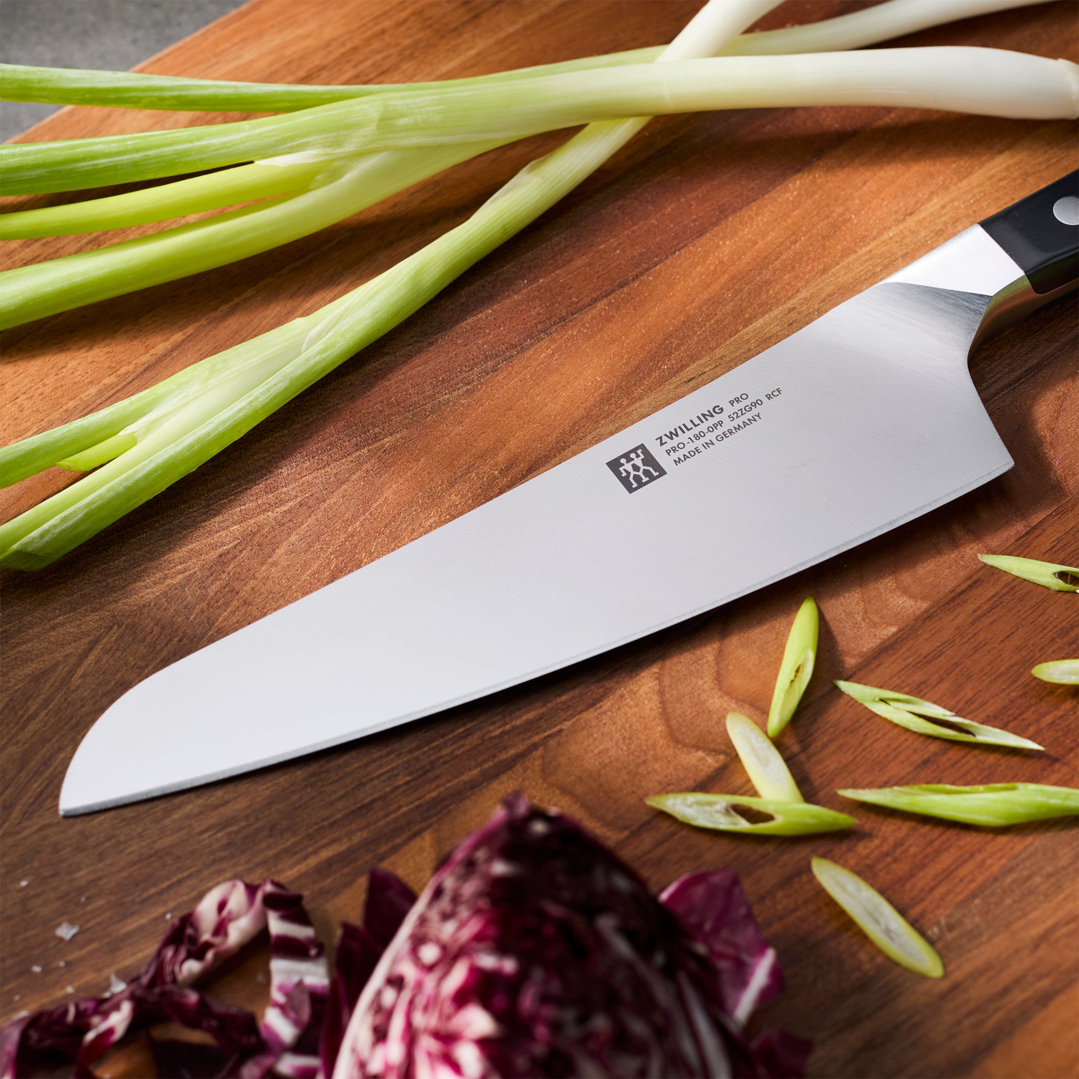 ZWILLING Pro 7" Chef's Knife - High-Carbon Stainless-DECOROLALA