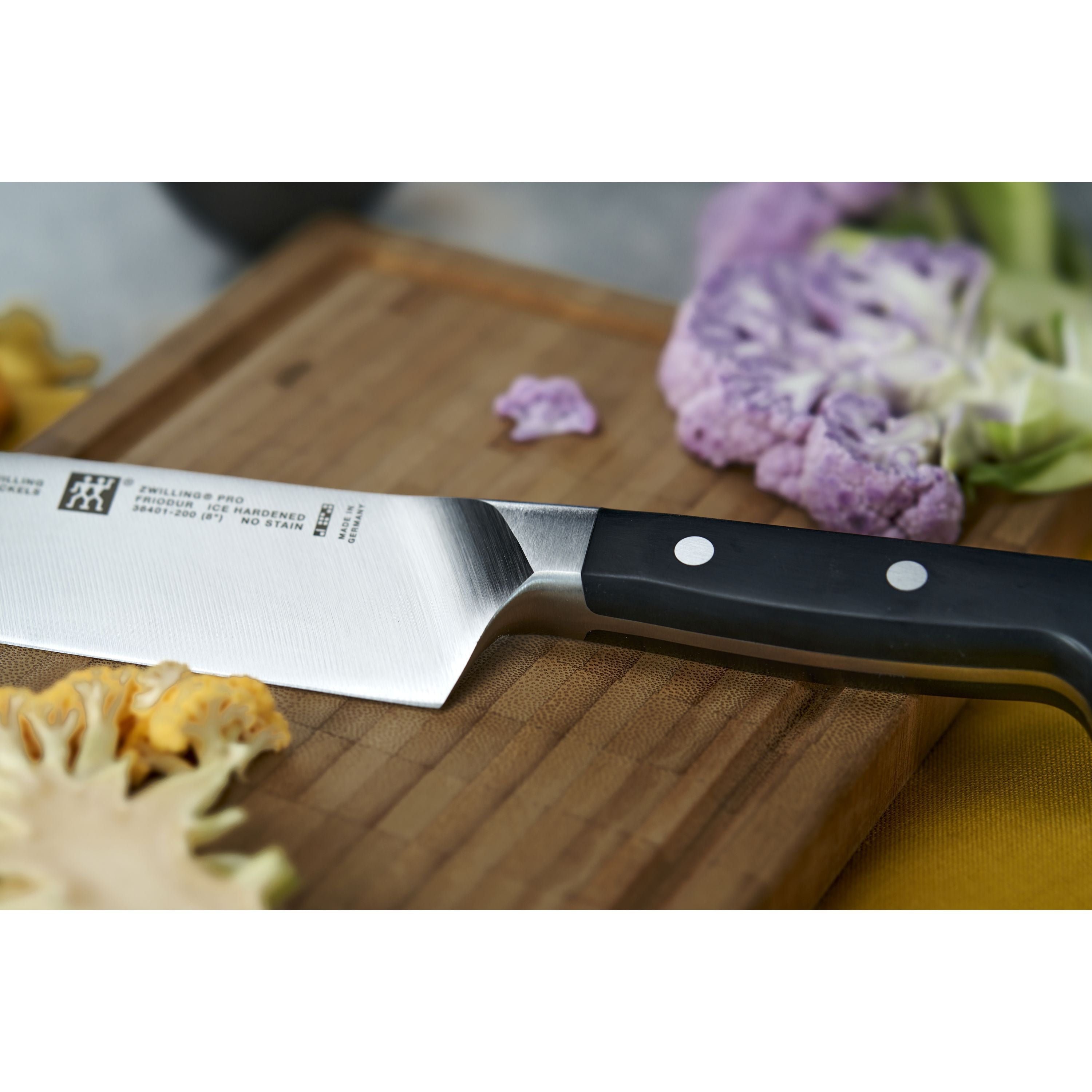 ZWILLING Pro 8" Chef's Knife-Chef Knife-DECOROLALA