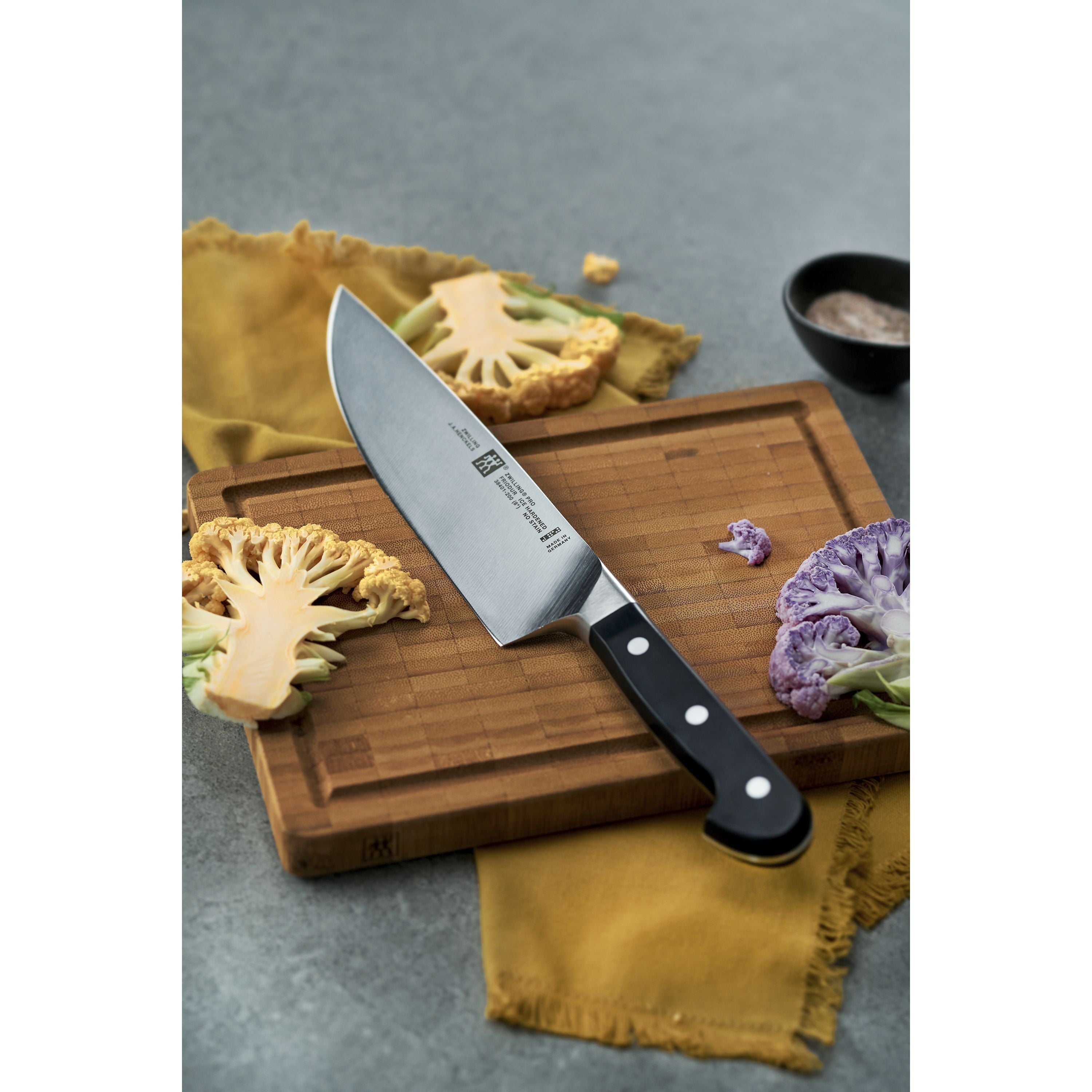 ZWILLING Pro 8" Chef's Knife-Chef Knife-DECOROLALA