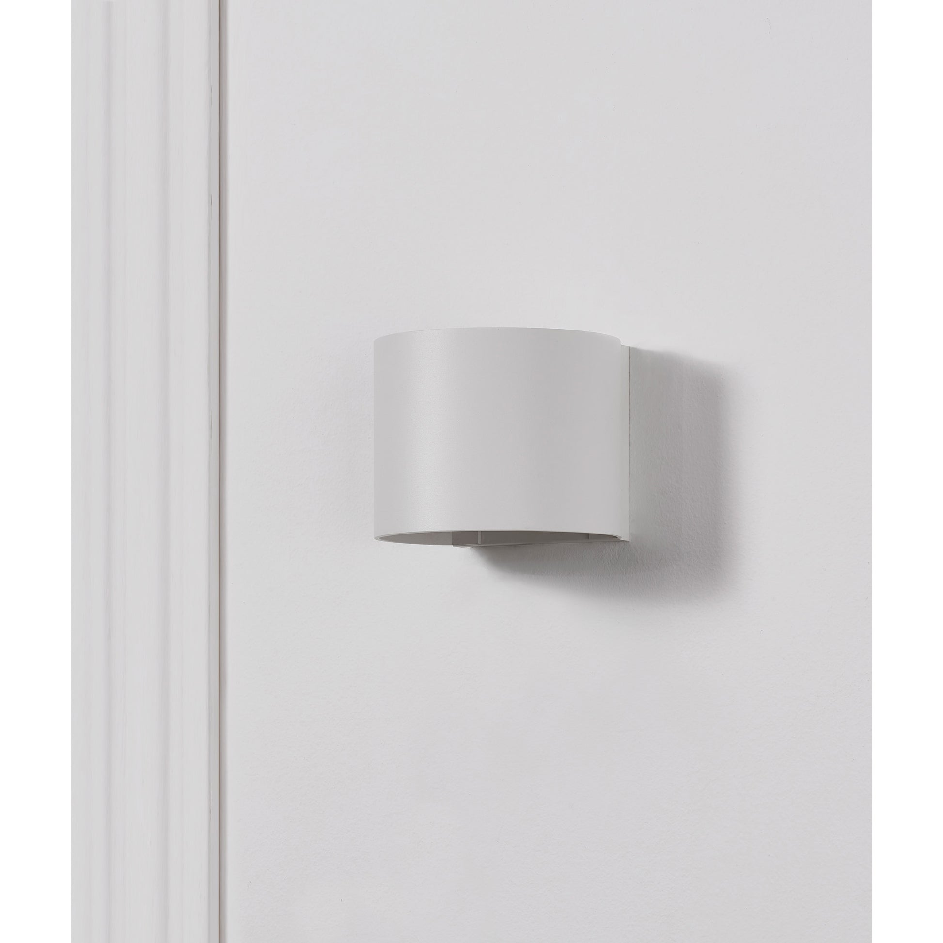 Zak 4.72" Length Wall Sconce, Matte White-Wall Sconce-DECOROLALA