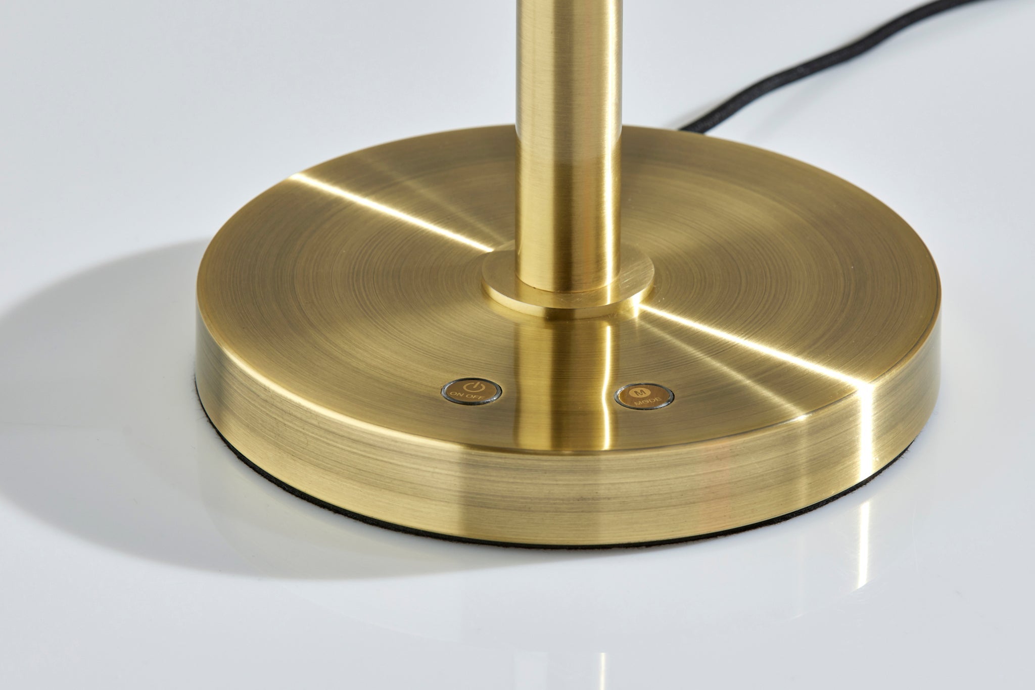 Zane LED Desk Lamp w. Smart Switch- Antique Brass-Lighting-DECOROLALA