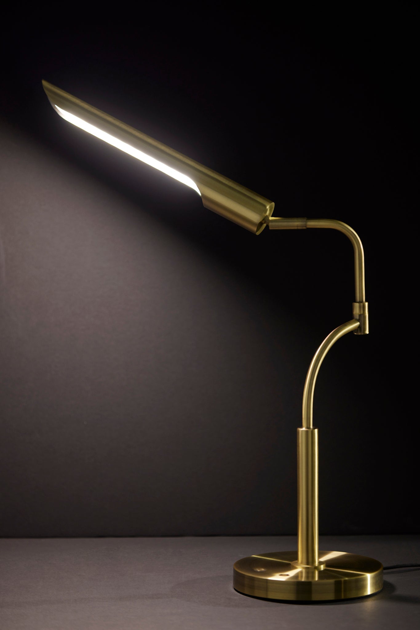 Zane LED Desk Lamp w. Smart Switch- Antique Brass-Lighting-DECOROLALA