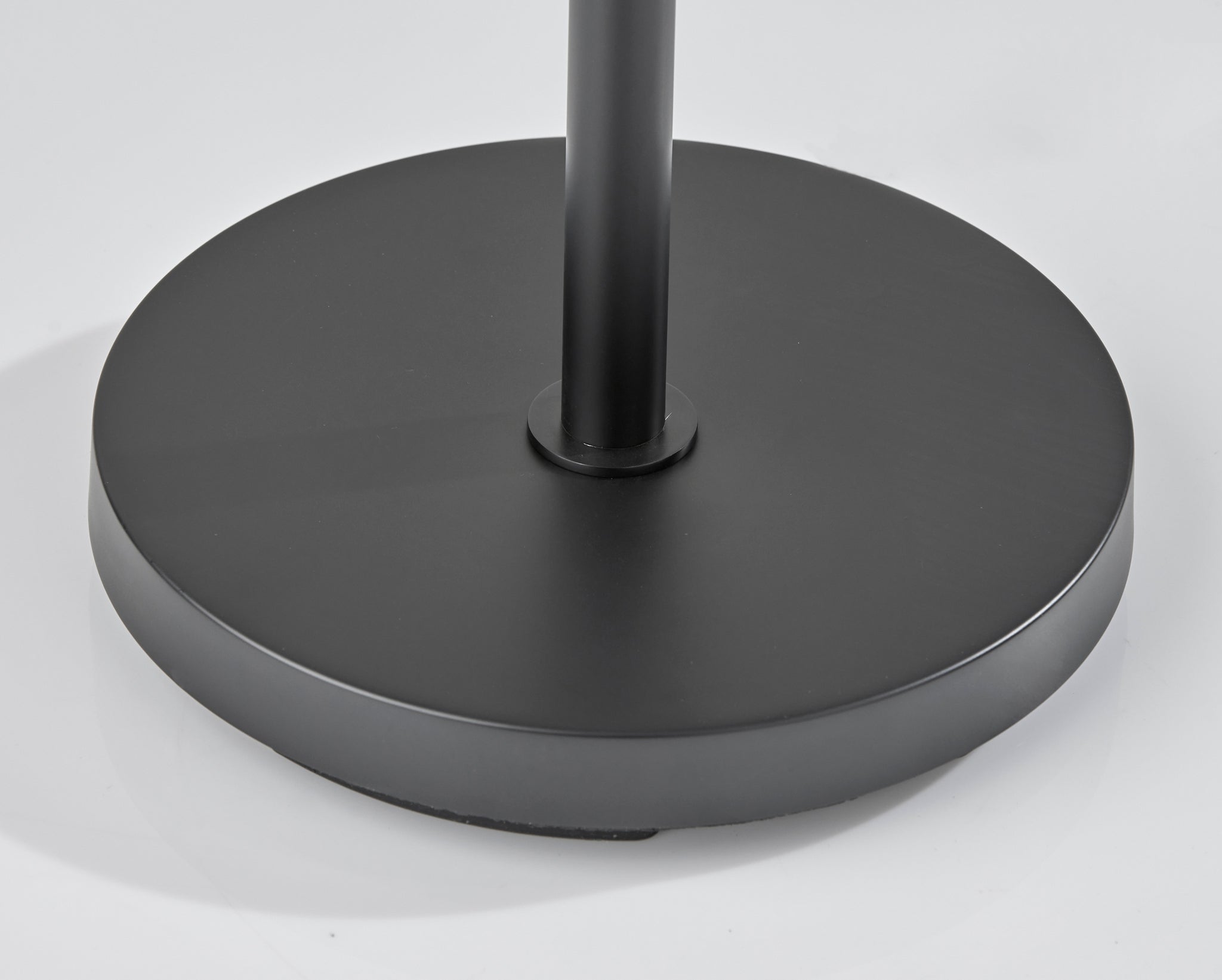 Zane LED Floor Lamp w. Smart Switch- Black-Lighting-DECOROLALA