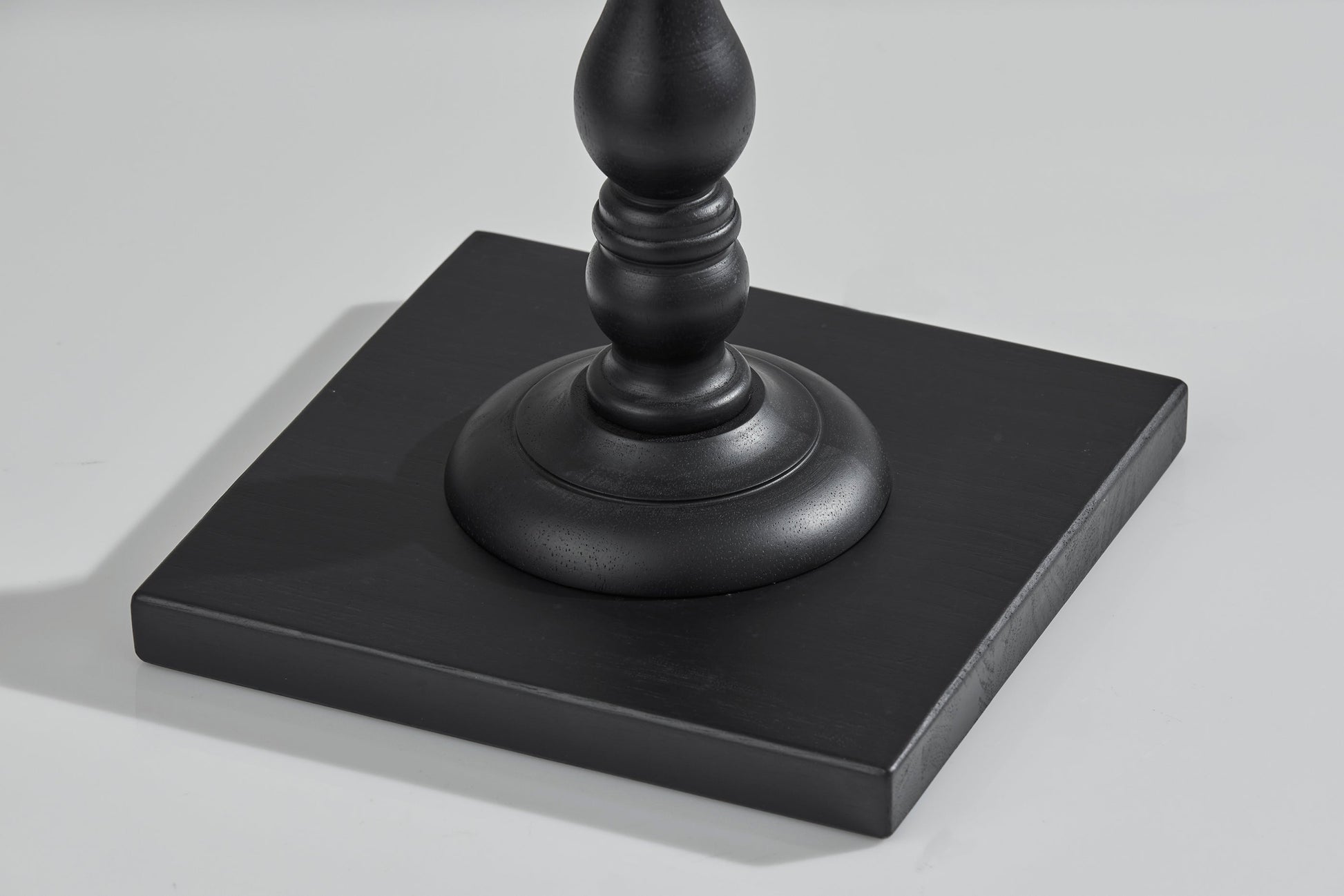 Zeek Floor Lamp-Lighting-DECOROLALA