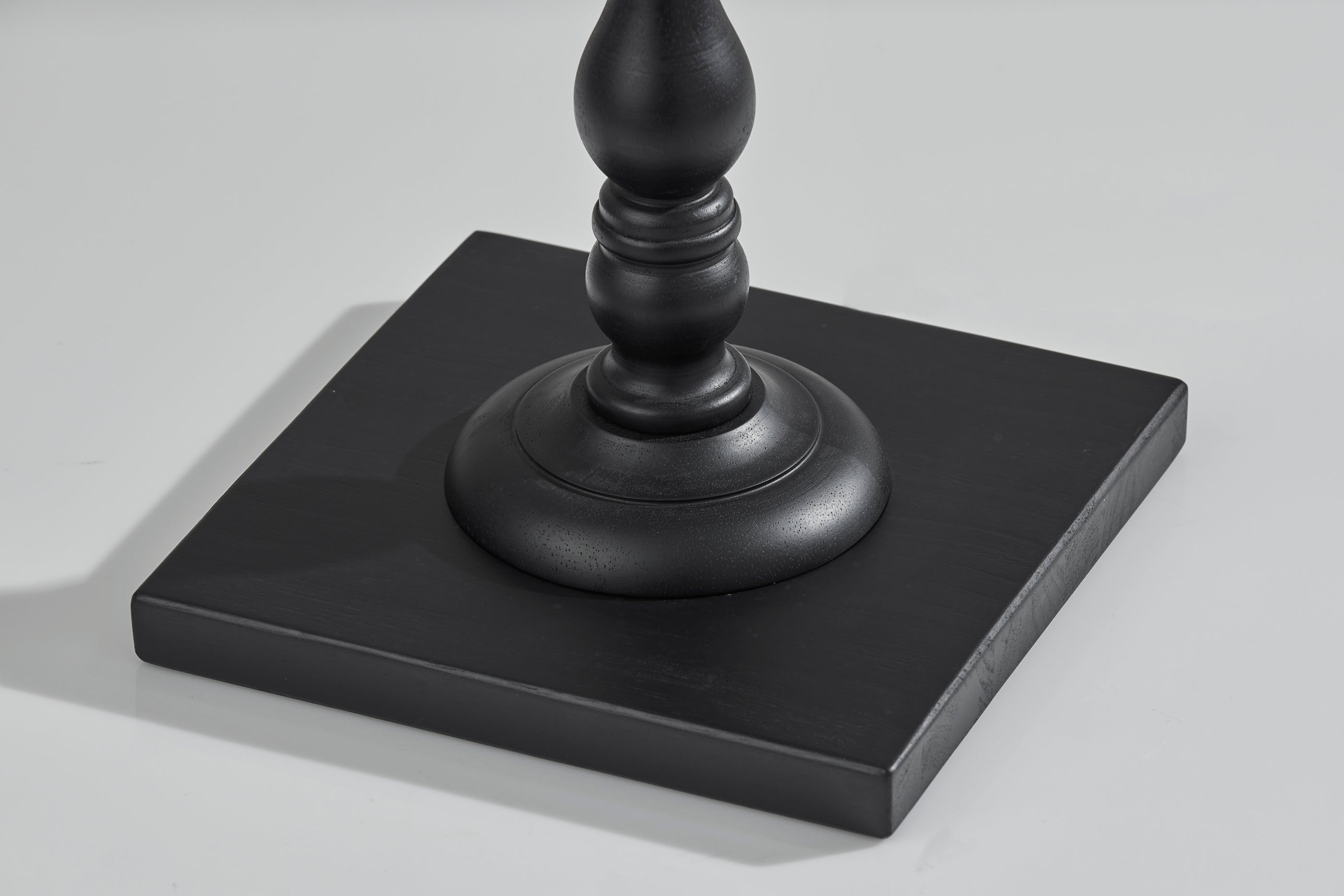 Zeek Floor Lamp-Lighting-DECOROLALA