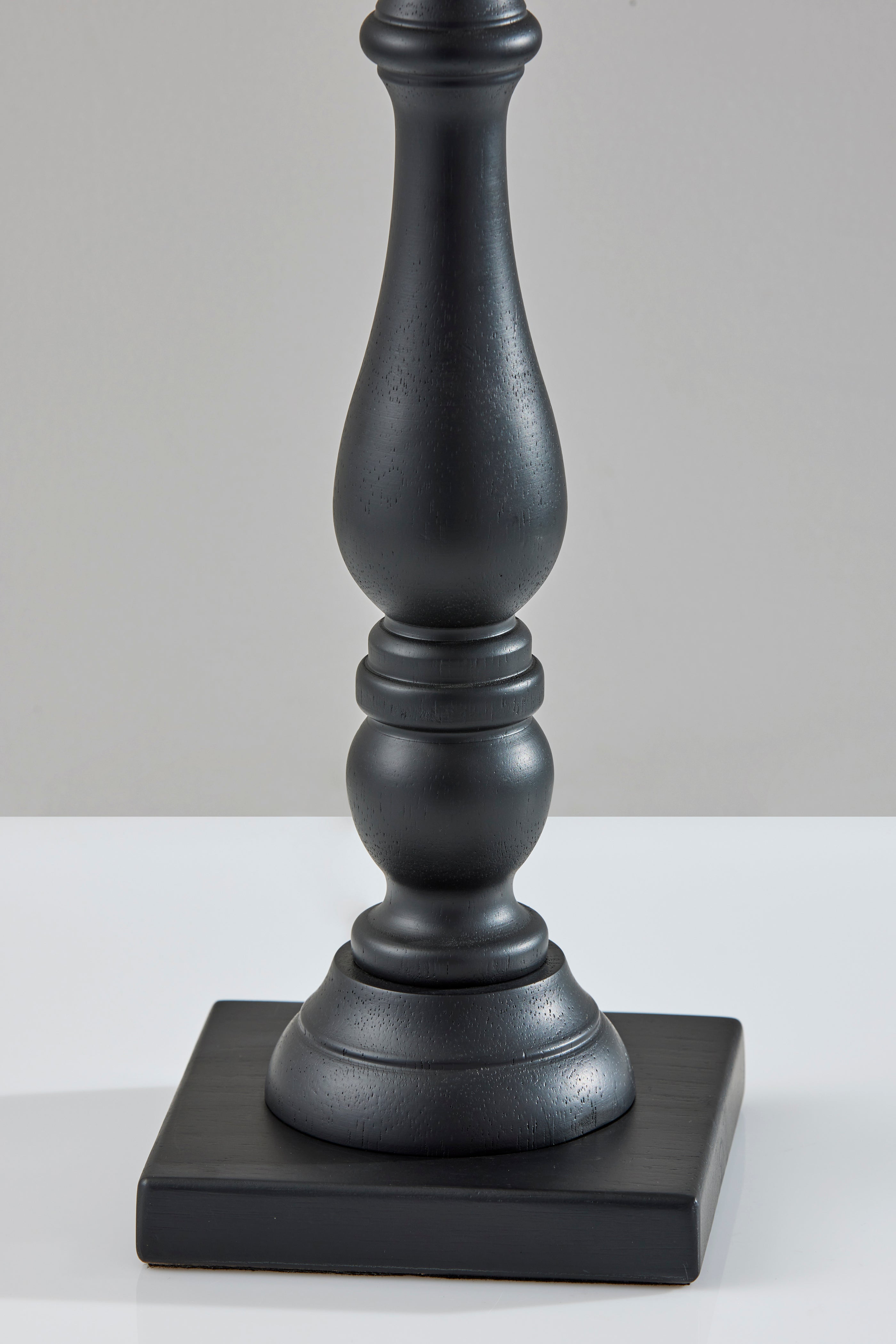 Zeek Table Lamp-Lighting-DECOROLALA