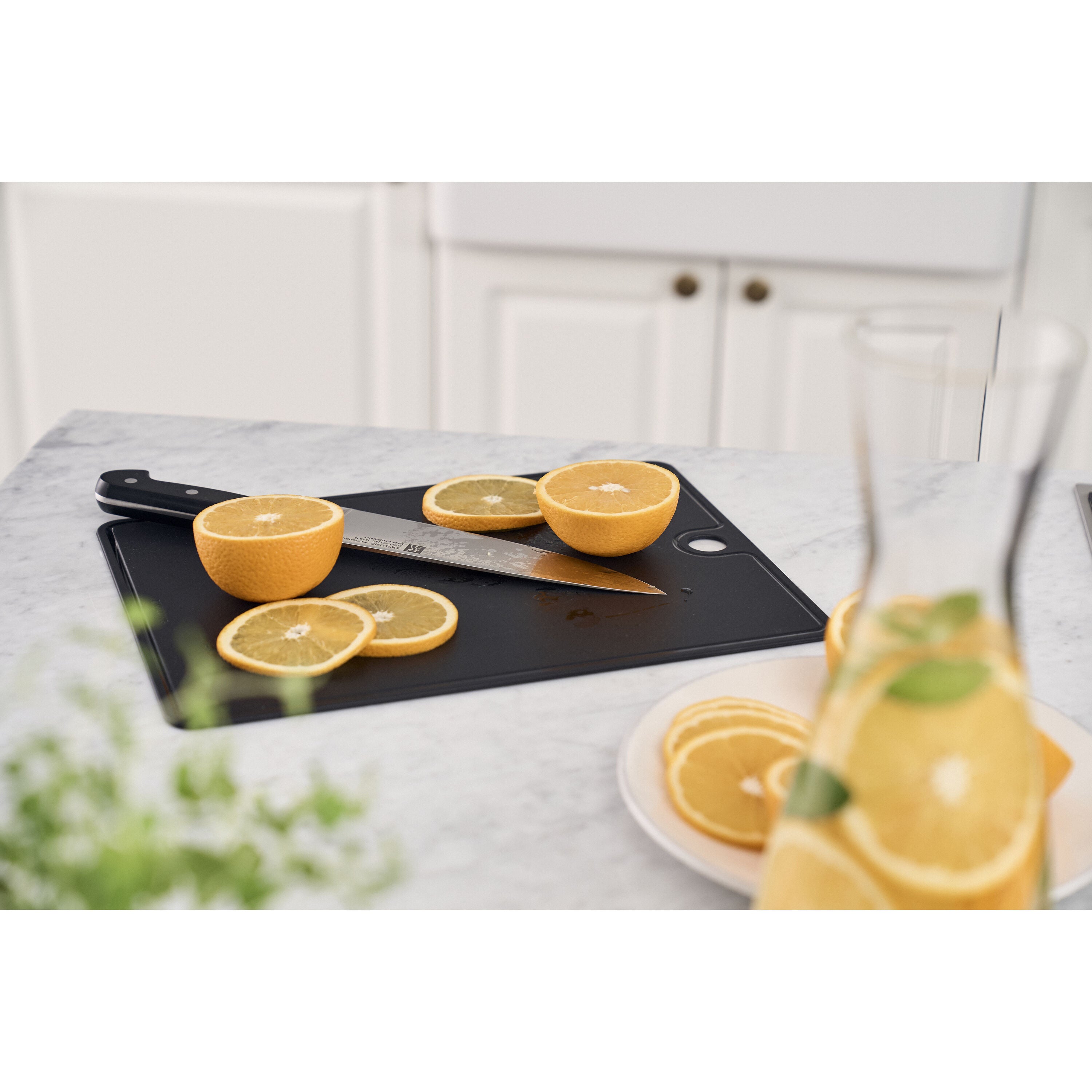 Zwilling Cutting Board - 35cm x 25cm Polyurethane Black-n/a-DECOROLALA