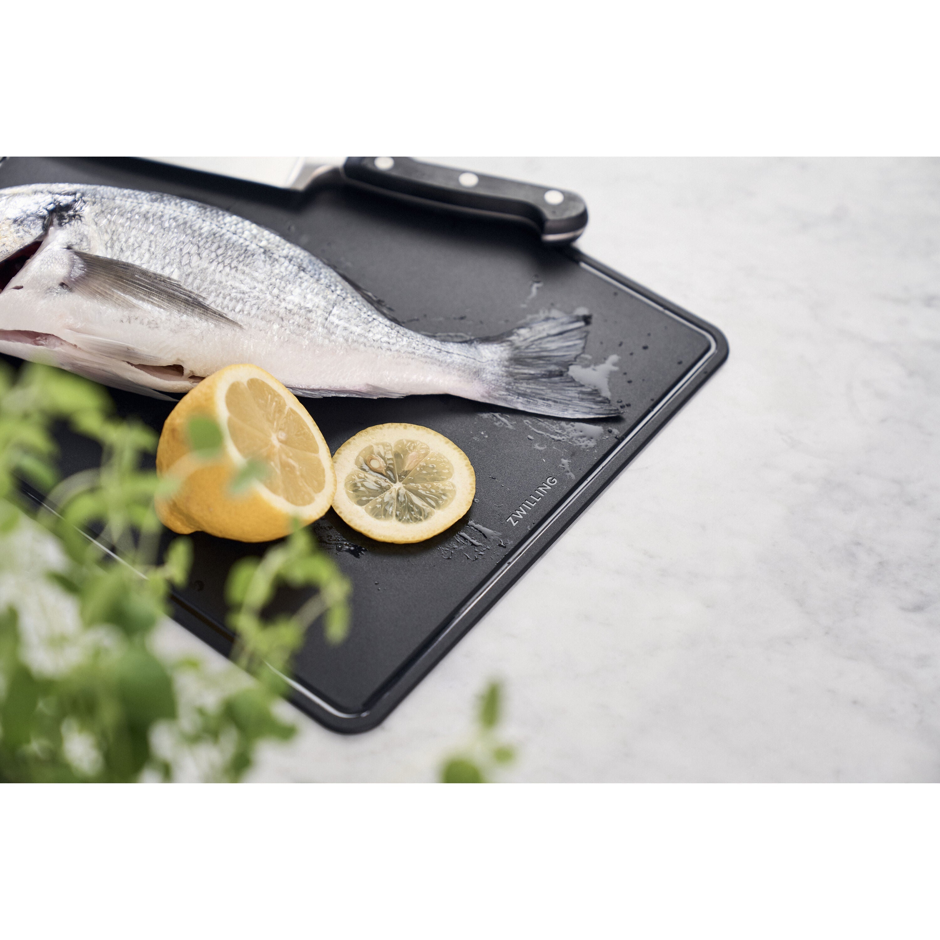 Zwilling Cutting Board - 35cm x 25cm Polyurethane Black-n/a-DECOROLALA