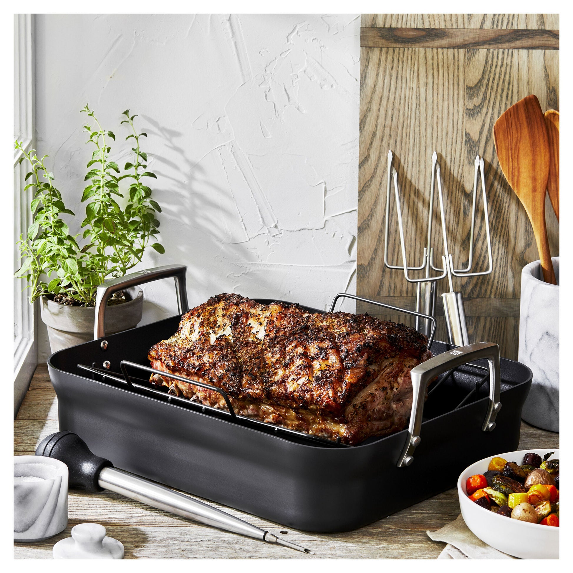 Zwilling Motion 41x36cm Aluminum Nonstick Roaster with Rack-n/a-DECOROLALA